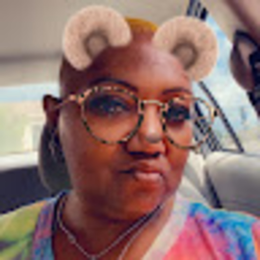 Meet your Posher, Renee